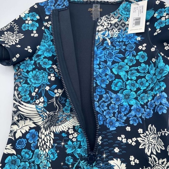 Johnny Was Fly Womens Zip Swimsuit Blue Floral Short Sleeve Neoprene One Piece M - Picture 9 of 9